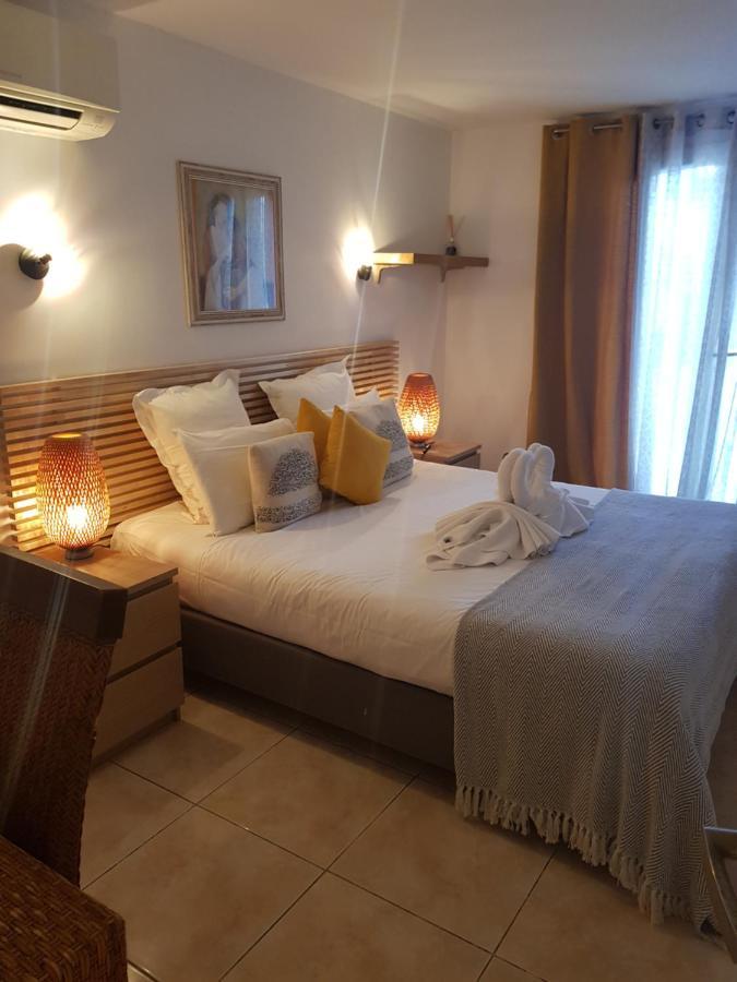 Hotel Villa Maya Gassin Exteriör bild